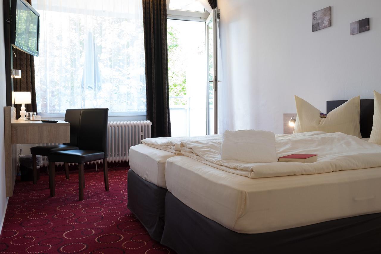Promenade Hotel 3*
